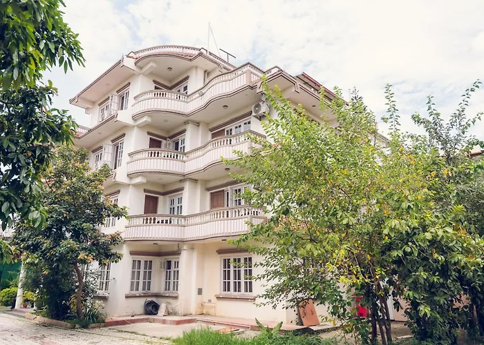 Suva Garden Hotel *